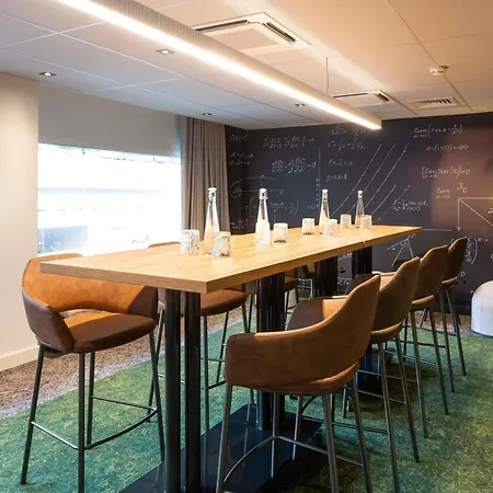 Novotel Bordeaux Centre Ville-2