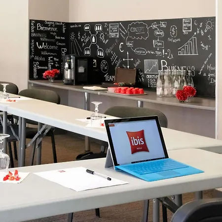 Ibis Hyeres Centre-2