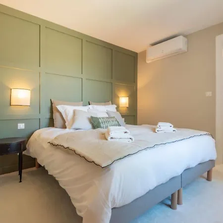 Le Cosy Chic . Proche gare . Centre-ville Mâcon . Neuf . Climatisation . Design . Wifi .-3