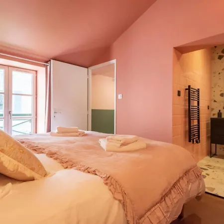 Le vintage . Centre-ville Mâcon . Atypique . Proche gare . Wifi . Climatisation . Confortable .-3
