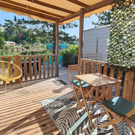 Mobil home avec terrasse - proche plages Cap-Ferret - 4-6 pers Camping 4 étoiles Les Viviers-3