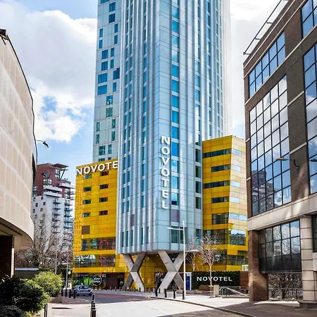 Novotel London Canary Wharf-2