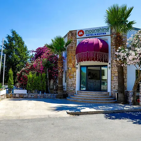 Moonshine Hotel & Suites-2