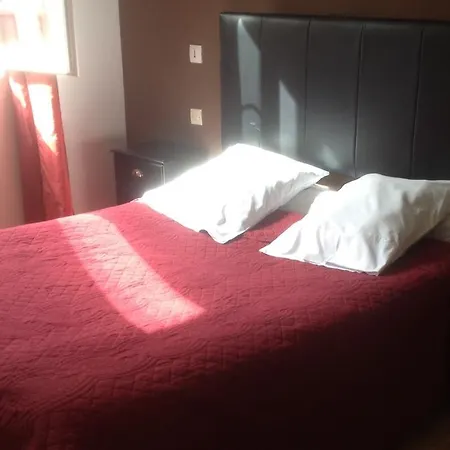 Hotel Moderne-3
