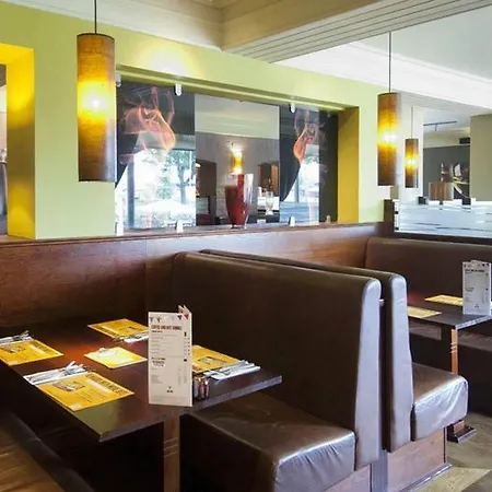 Premier Inn Leeds / Bradford Airport-3