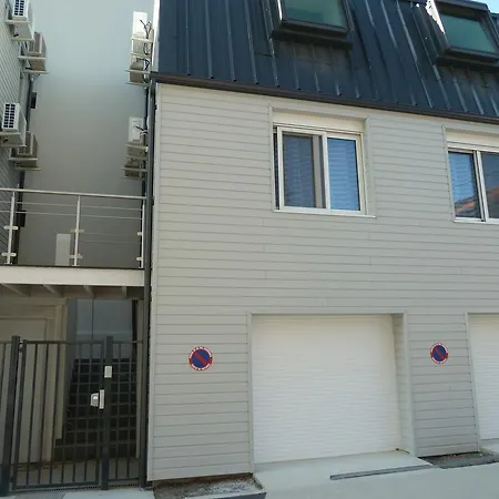 Studios Albri-3