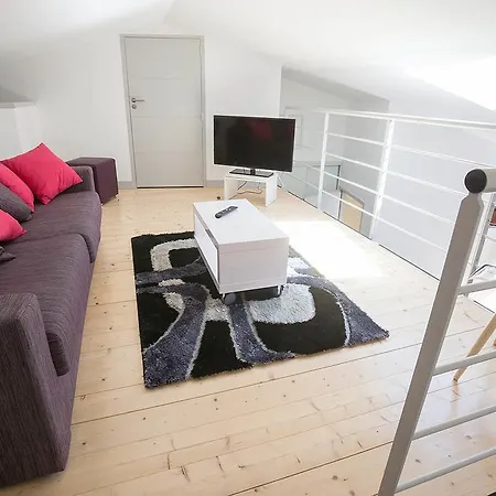 Appartement Vieux Port Et Centre-2