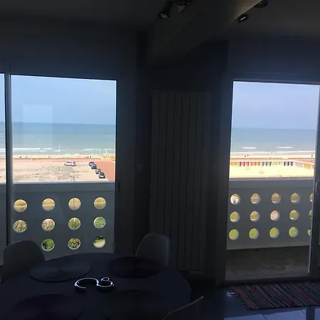 L'eau Vive Front de mer 4e sans ascenseur-3