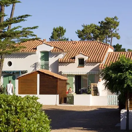 Madame Vacances Le Domaine de Vertmarines-2