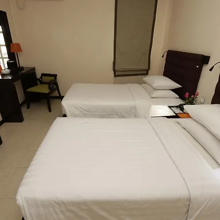 East Hotel-3