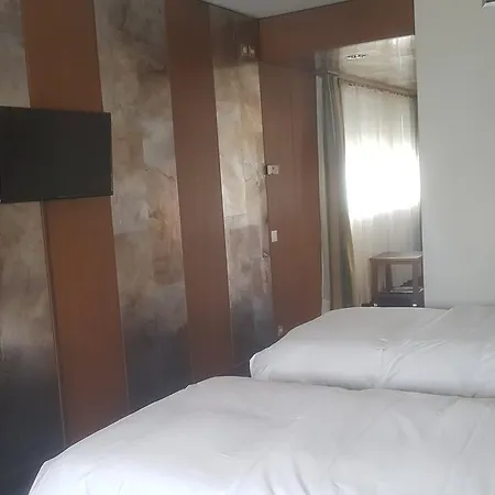 Hostellerie De La Vendee-2