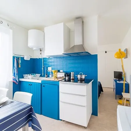 Le Studio Bleu De La Gare-2