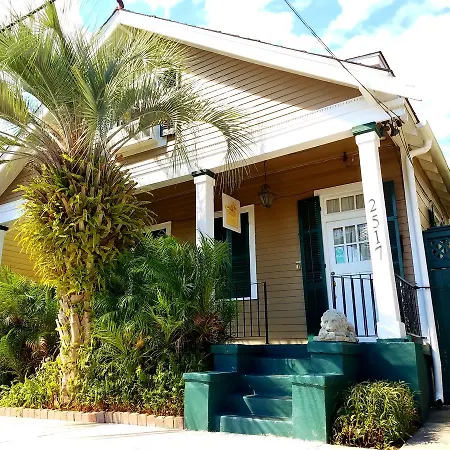 Lions Inn Bed & Breakfast-3