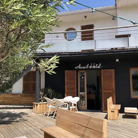 Le Pavillon Bleu-2