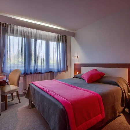 Le Pacifique Citotel Riom-3
