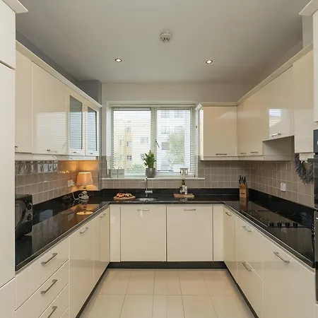 Jameson Court Apartments-2