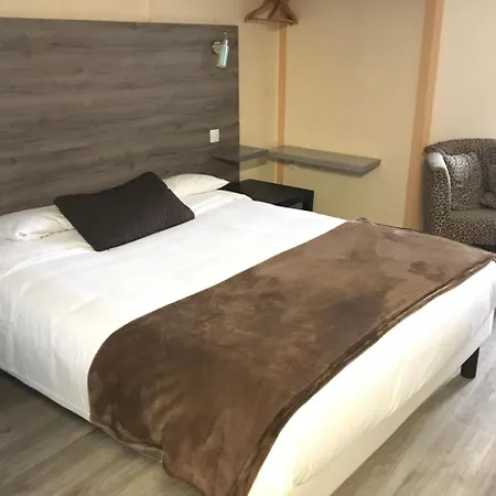Aix Hotel-2