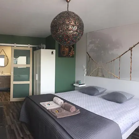 1 Chambre, 1 P'tit dèj', 1 Sourire-3