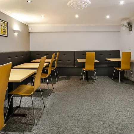 Victoria Station Hotel-2