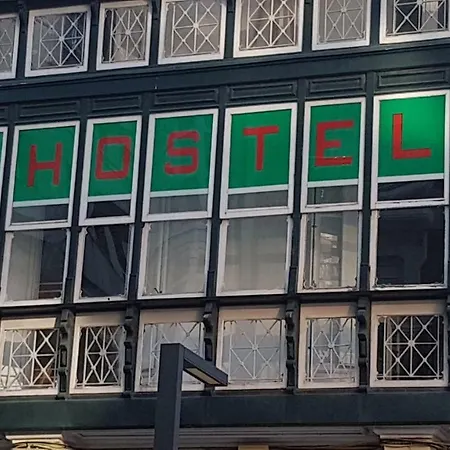 Hostel Royalty Albergue-3