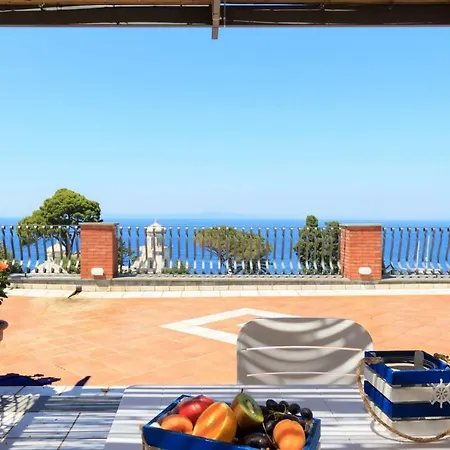 Aquamarine Relaxing Capri Suites-3
