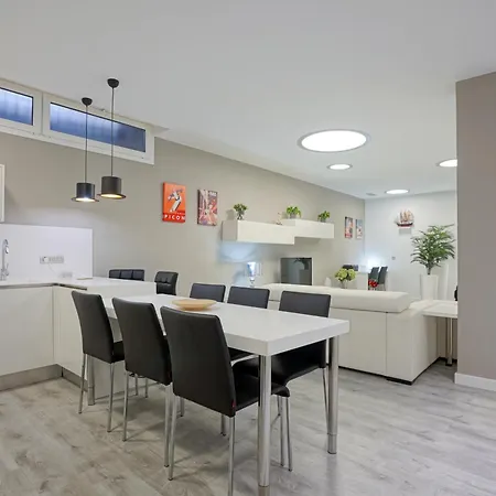 Apartamento Lagun Concha Beach-2