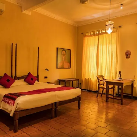 Old Harbour Hotel-2