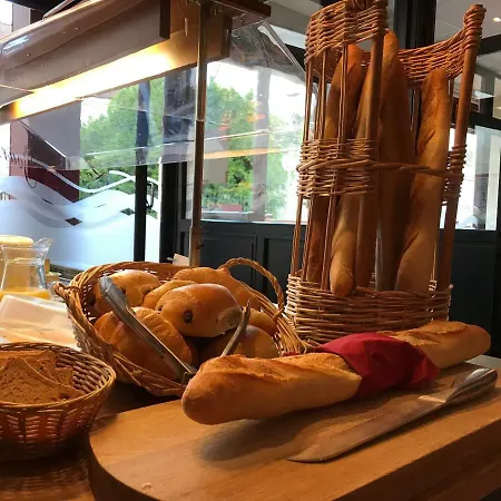 Hotel du Centre - Restaurant le P'tit Gourmet-2