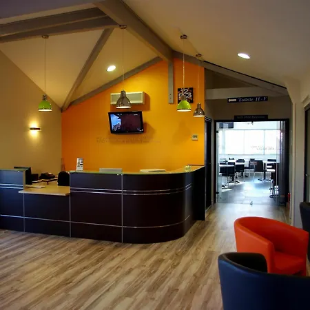 Hotel Kyriad Montauban-2