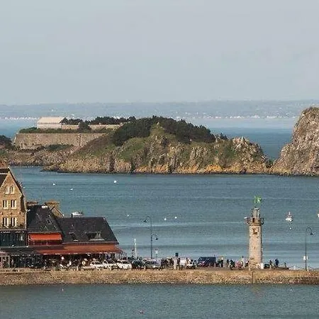 La Capitainerie-2
