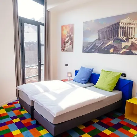 Funkey Hotel-2