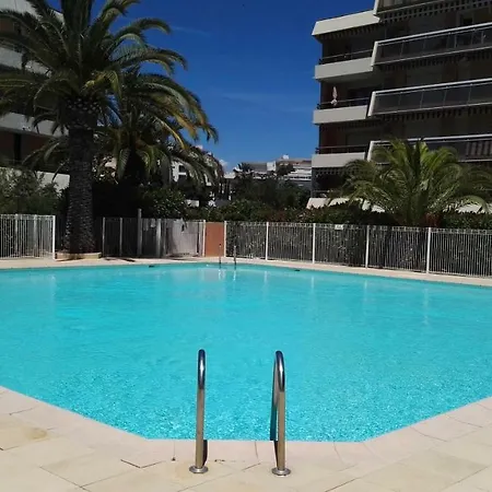 Studio proche plage, Fréjus-3