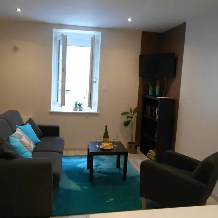 Appartement Bord De Plage-2