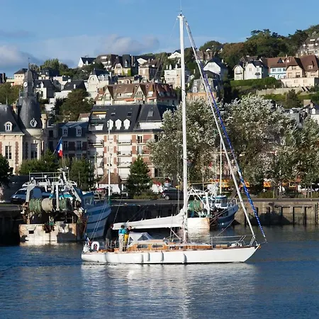 Le Petit Deauville-3
