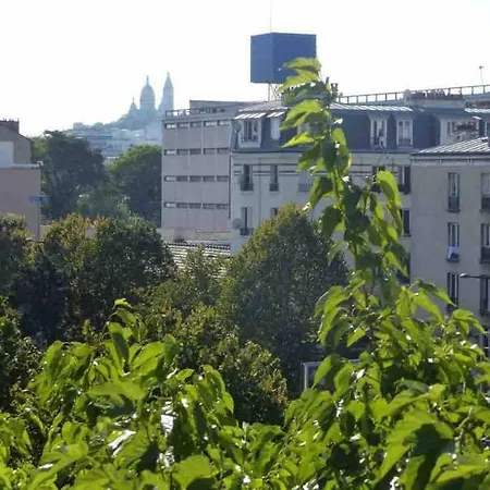 Appartement spacieux avec terrasse près de Paris et du Stade de France-3