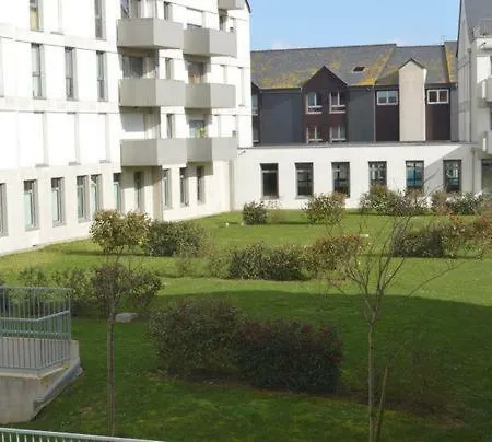 Grand Studio Au Bord De L'Eau-3