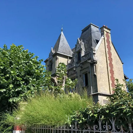 Deauville Centre, Plage, Casino Et Hippodrome-2