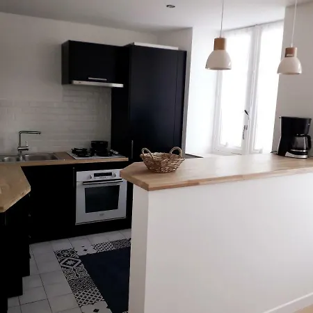 Appartement Au Coeur De Bayonne Sur Les Remparts-3