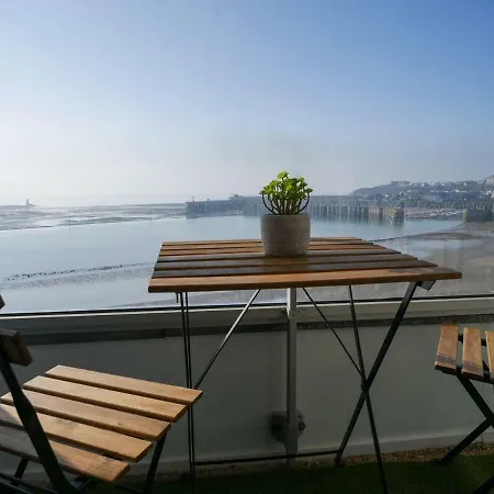 Un Balcon Sur La Mer, Acces Direct A La Plage-2