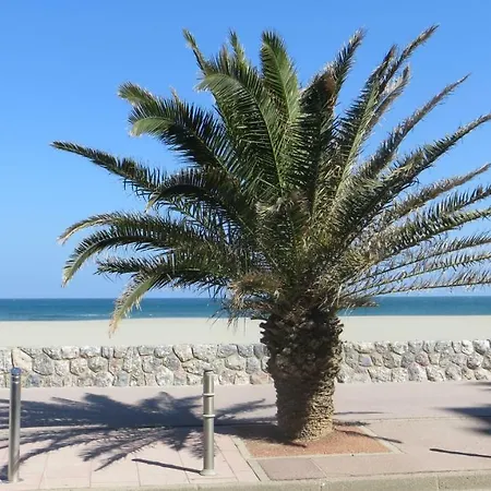 RESIDENCE LE NEULOS, T2 40m2 AVEC GARAGE PRIVE, 150 m de la mer, Avenue Roussillon Canet-Plage-2
