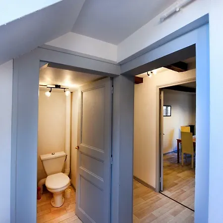 Hyper Centre - Cosy Appartement avec Cachet-3
