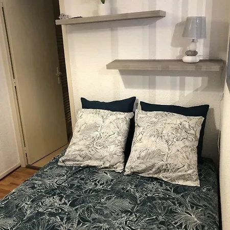 Very Quiet 2-Room Apartment - Old Port, Town Center-2