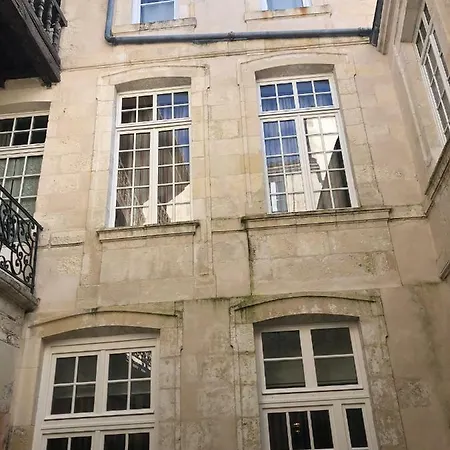 Very Quiet 2-Room Apartment - Old Port, Town Center-3