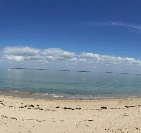 Pousse le portail et pose toi sur la plage-3