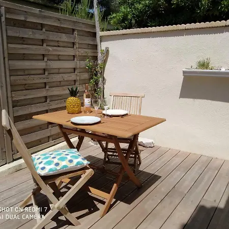 Studio Sausset les pins-3