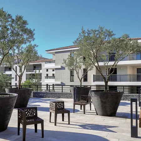 Luxury&Exclusive Resort-3