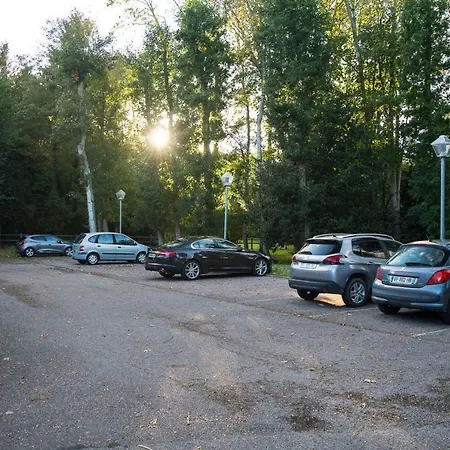 Les charmes Du Bosquet Parc d'Amour et Nature Parking Privé Sécurisé-3