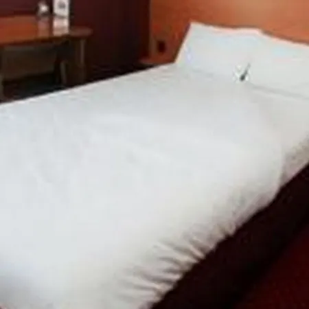 Sky Hotel Goussainville Charles de Gaulle-3