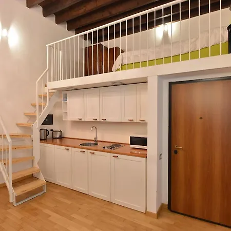 Izzhome City Center Cozy-2