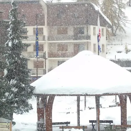 Central Park Grand 2 Pieces Centre Valberg-2